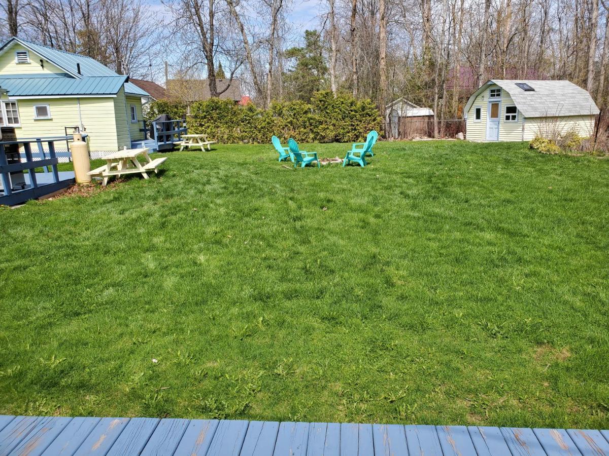 Fun Place With A Sandy Beach For Swimming, Boating, And Fishing, Featuring 3 Available Cabins Fenelon Falls المظهر الخارجي الصورة