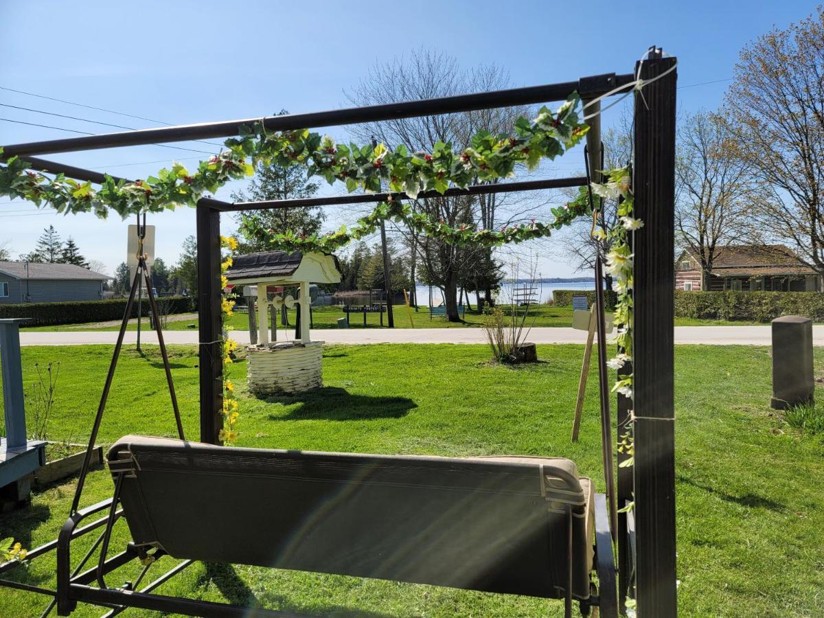 Fun Place With A Sandy Beach For Swimming, Boating, And Fishing, Featuring 3 Available Cabins Fenelon Falls المظهر الخارجي الصورة
