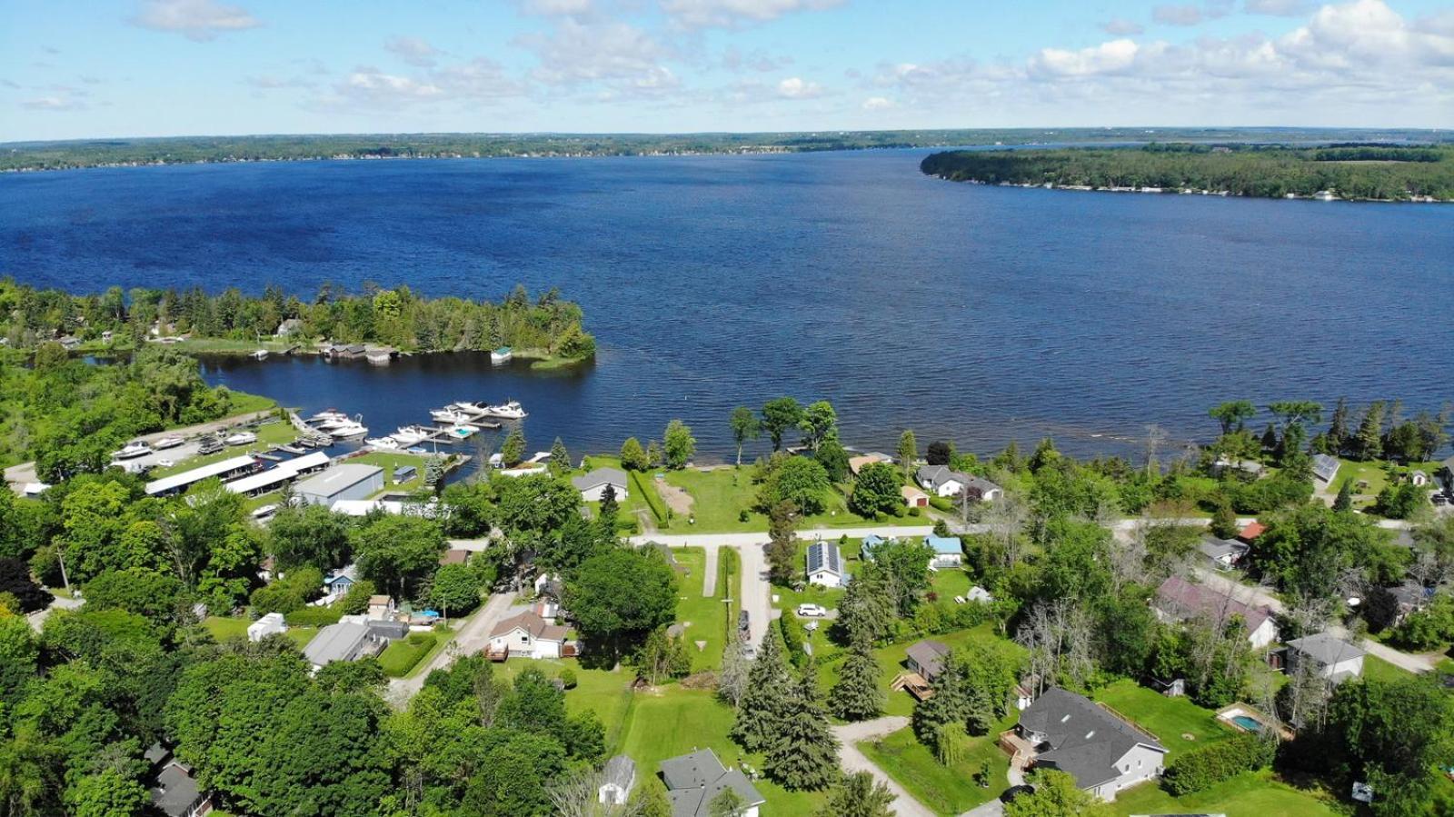 Fun Place With A Sandy Beach For Swimming, Boating, And Fishing, Featuring 3 Available Cabins Fenelon Falls المظهر الخارجي الصورة